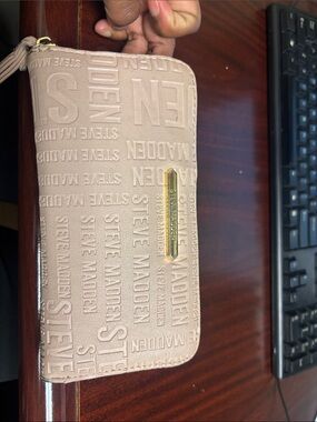 Steve Madden Embossed Logo Zip Wallet in Beige with Gold Accent